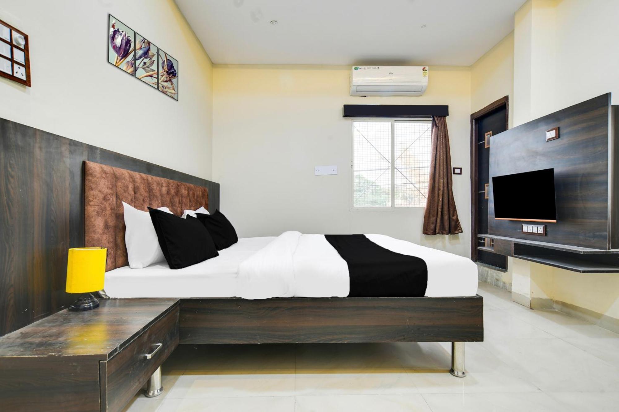 O Golden Valley 2* Indore